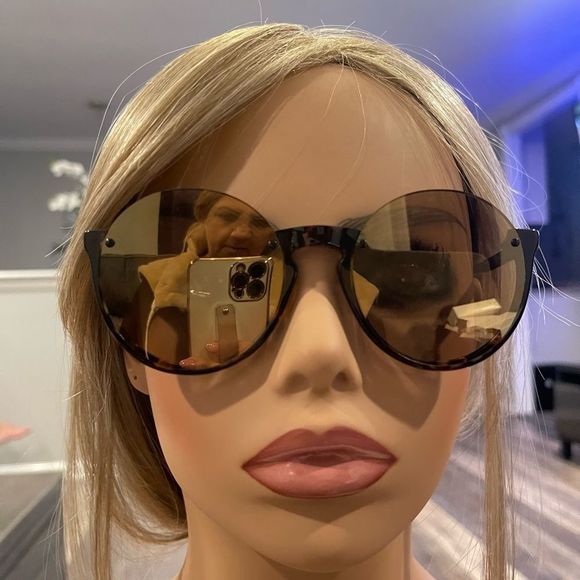 Mcq by Alexander McQueen Round Sunglasses main image 10